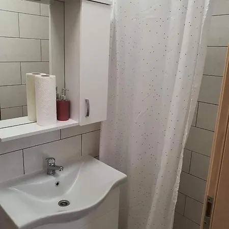Aldi 3 Apartment